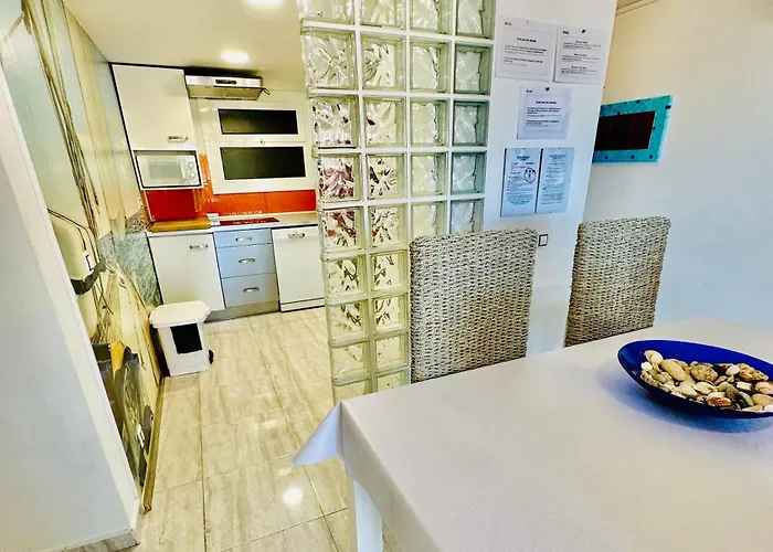 Hotel cerca del colegio: Tossa De Mar, Miramar Con Piscina